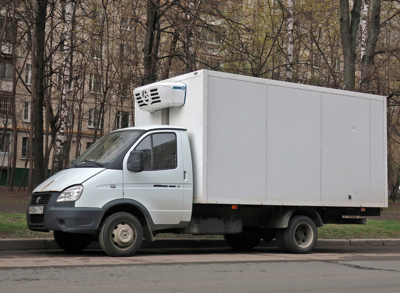 🥇 Сотрудники ФСБ остановили в Москве «Газель» со слитками золота на 18 млн рублей.
Драгоценный фургончик тормознули на Симоновском валу. Сотрудники ФСБ знали, какую машину остановить | Сетка — социальная сеть от hh.ru