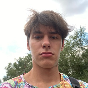 Павел Сурков