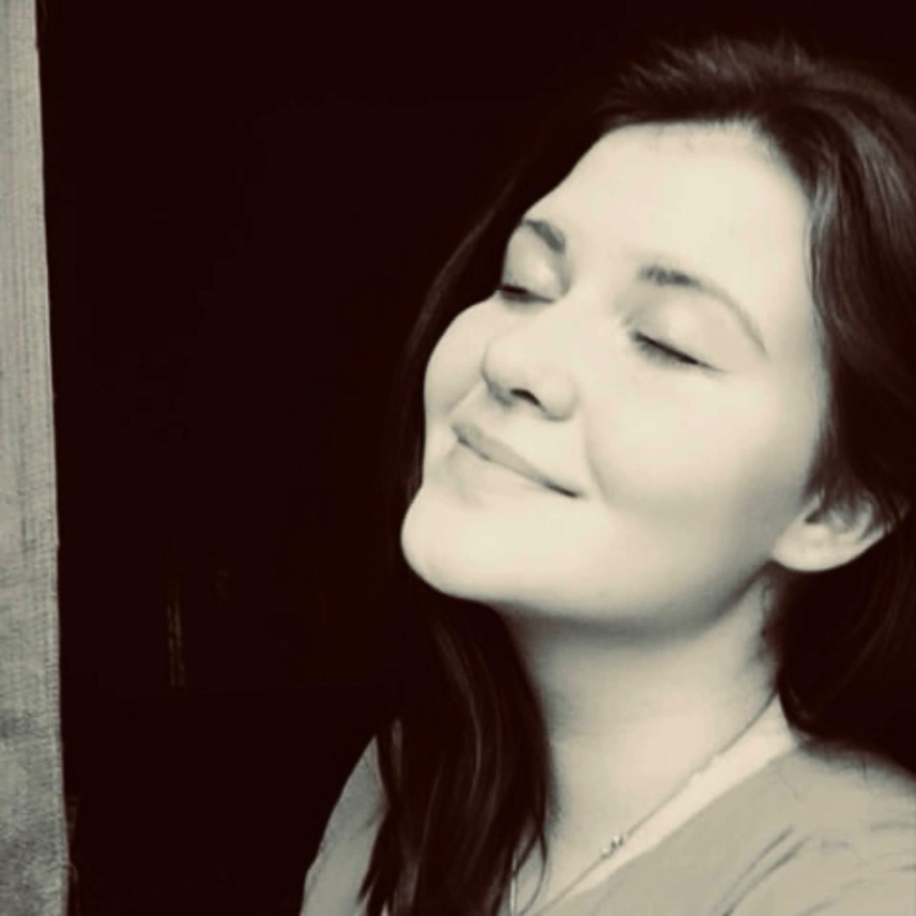Как двигаться к мечте 💭
Многие из нас застывают на месте, думая, что для больших перемен нужно сразу сделать что-то грандиозное. Но реальность другая — настоящий прогресс кроется в маленьких шагах | Сетка — социальная сеть от hh.ru