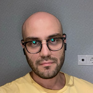 Максим Диас