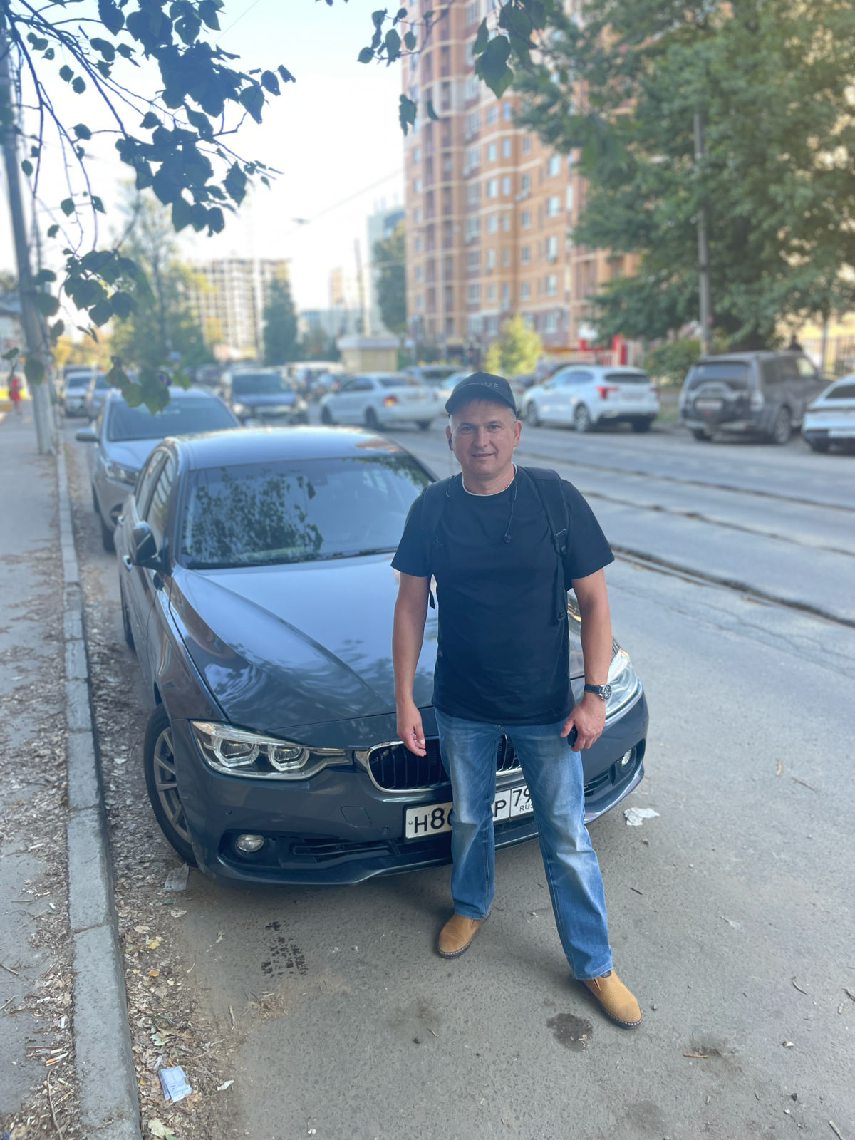 А я еду на БМВ | Сетка — социальная сеть от hh.ru