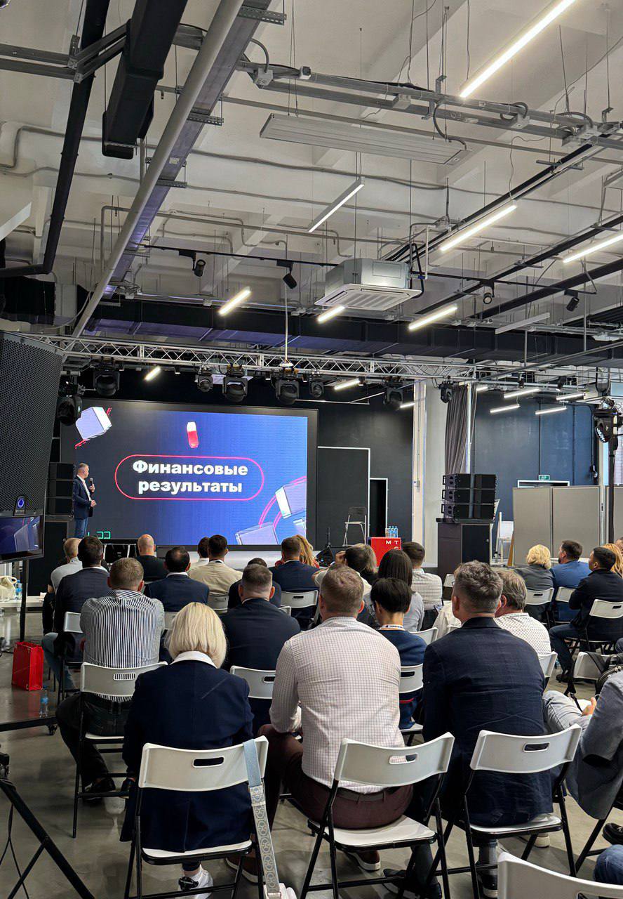 Мы немного затихли, потому что объемы работы не дают возможности разорваться на все.
Из классного - наши презентации на конференции регионального управления МТС | Сетка — социальная сеть от hh.ru