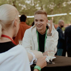 Максим Васильев | Сетка — социальная сеть от hh.ru