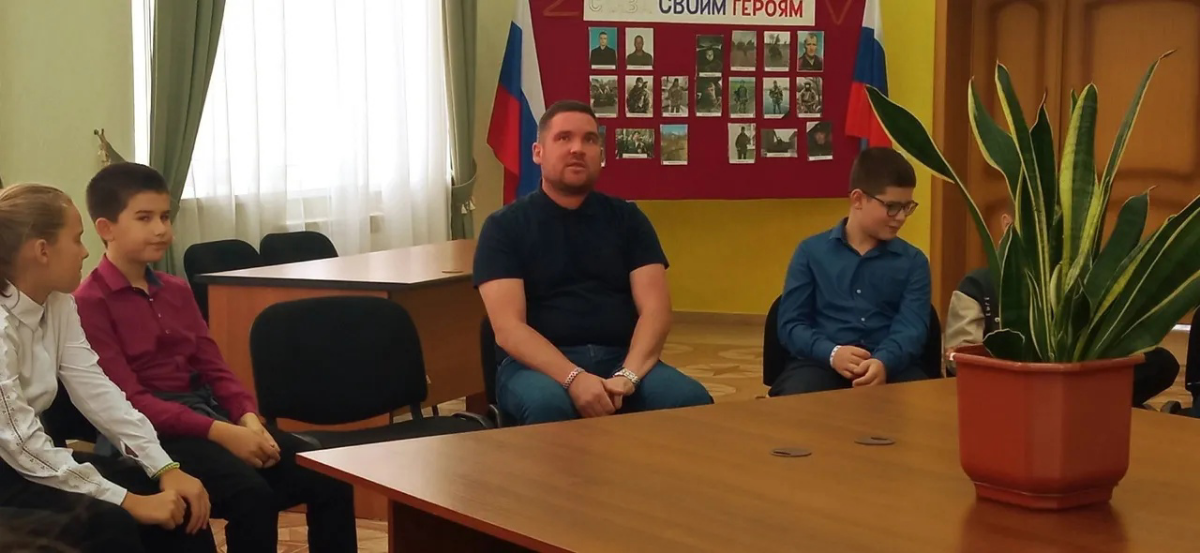 ♥ 🇷🇺 Сегодня волонтёрство уже стало мощным инструментом для позитивных изменений в стране. С его помощью каждый человек может внести свой вклад в развитие социальной, экологической и культурной сфер | Сетка — социальная сеть от hh.ru