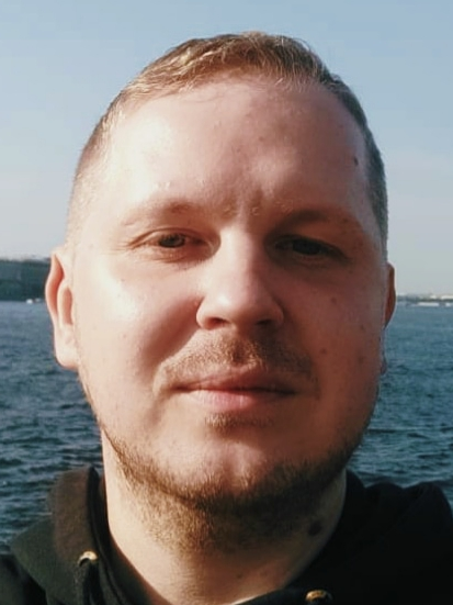 Максим Новосёлов