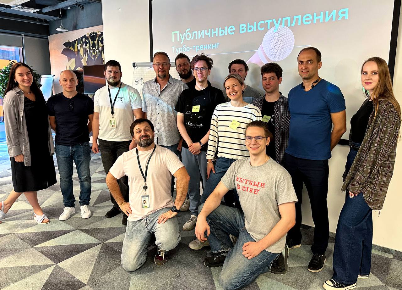 Вещай как богатырь 💪
Вчера прошло закрытое мероприятие для нашего подсообщества спикеров.
Минимум раз в год я приглашаю тренеров по голосу и речи провести тренинг в нашем сообществе | Сетка — социальная сеть от hh.ru