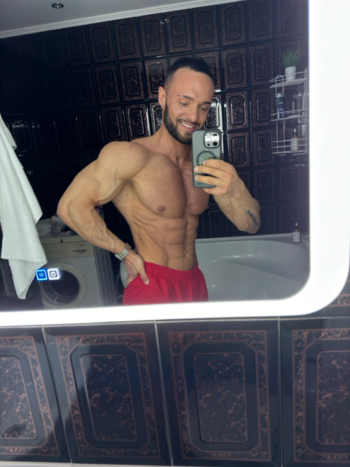 Пол года паузы
Время летит, и вот уже почти полгода как я не выступаю на соревнованиях | Сетка — социальная сеть от hh.ru