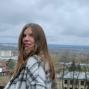 Ксения Липатова