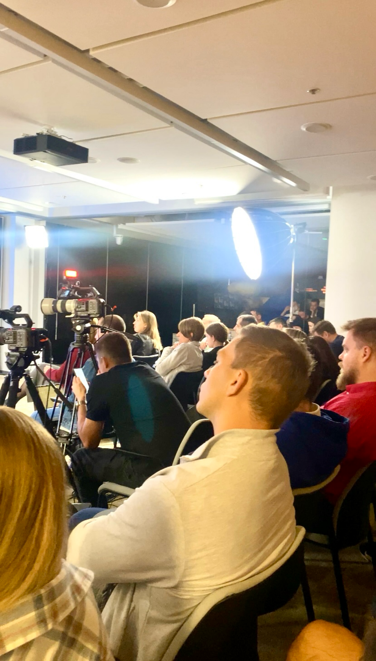 🎯 Отчет с Безвотэтоговотвсего | Сетка — социальная сеть от hh.ru