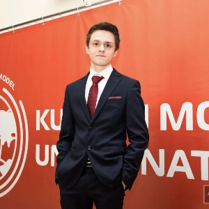 Максим Аникин