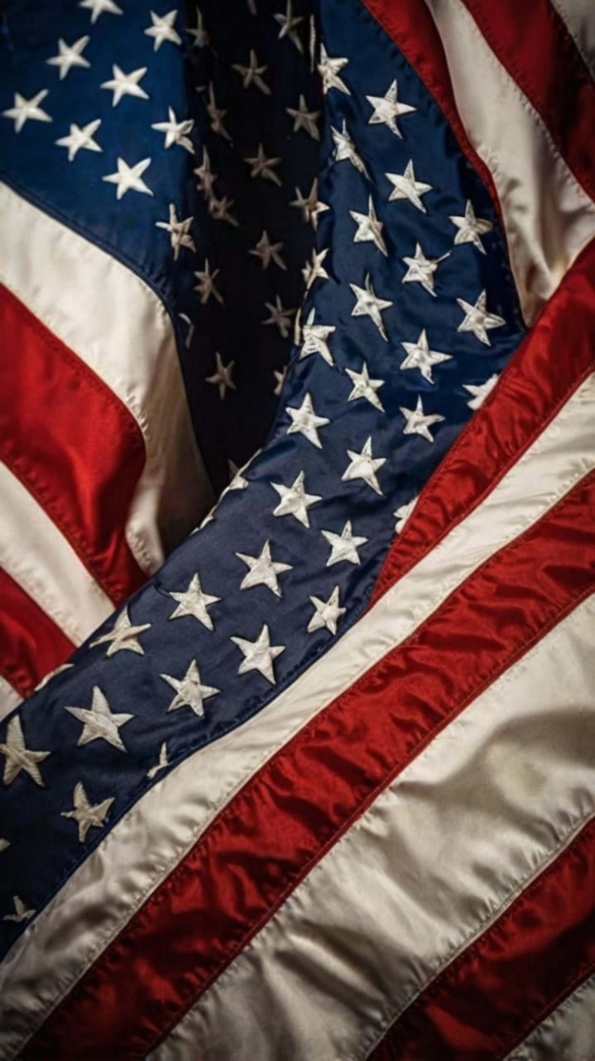 Недавно администрация президента США Джо Байдена провела встречу с лидерами ИИ-индустрии, в ходе которой обсуждалась важность создания центров обработки данных на основе чистой энергии | Сетка — социальная сеть от hh.ru