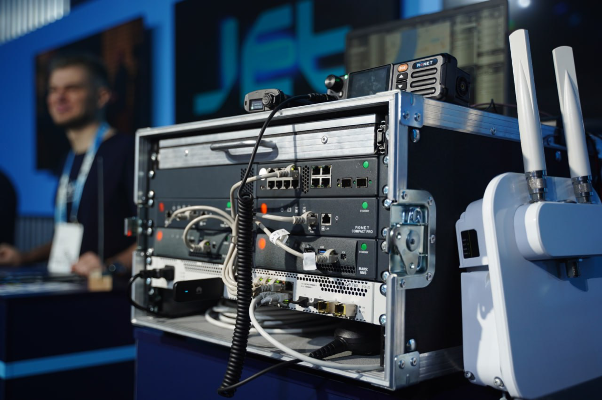 Отгремел первый день IT Elements ⚡️ | Сетка — социальная сеть от hh.ru