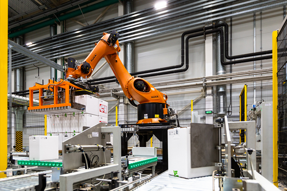 Заводу "Август-Алабуга" на постоянную работу требуется: | Сетка — социальная сеть от hh.ru