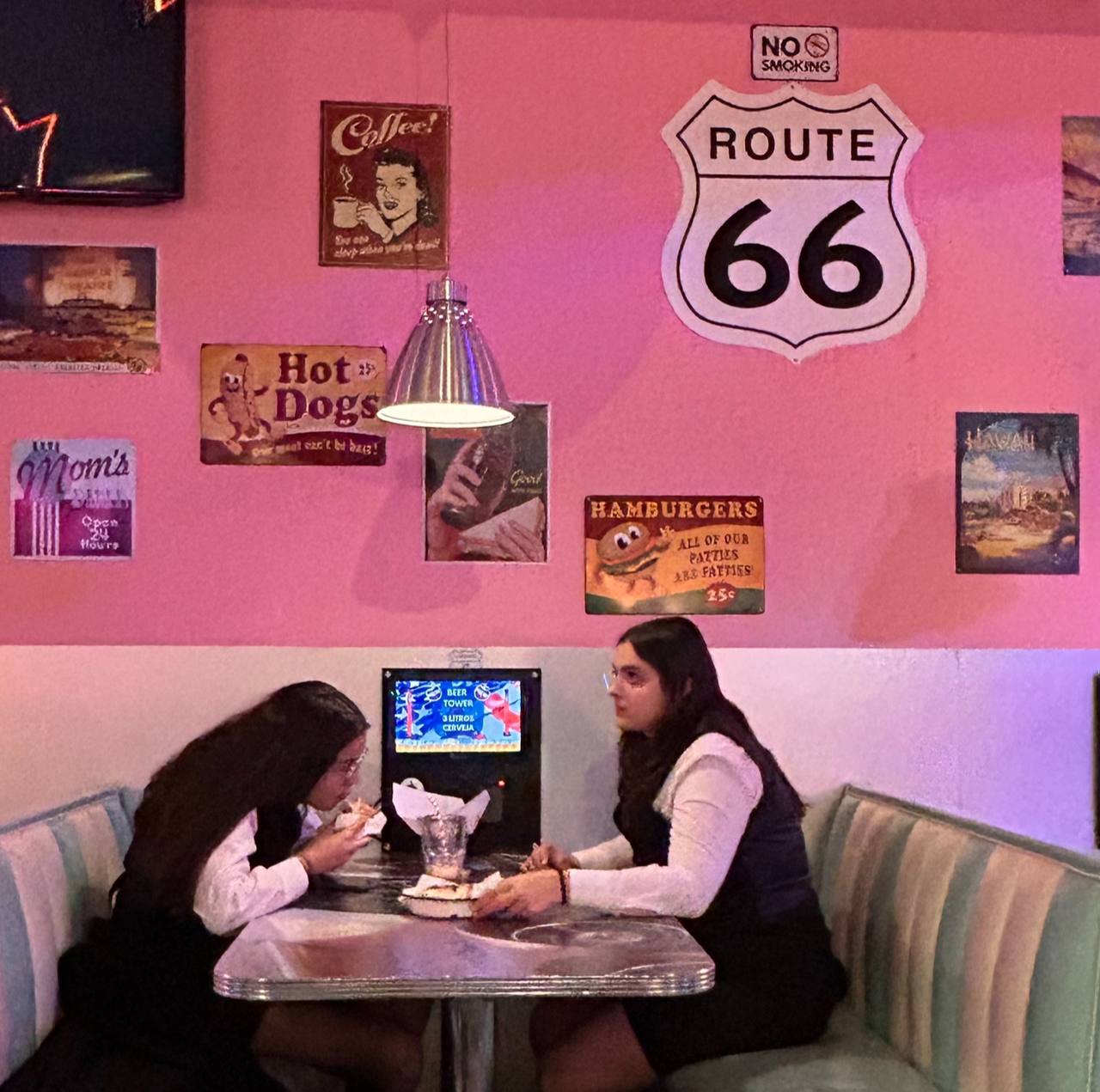 My Route 66
“100 дней как я пишу каждый день“ - так я планировала начать этот пост. Но товарищи по челленджу подсказали, что вообще-то не 100, а только лишь 66 дней прошло🥶 | Сетка — социальная сеть от hh.ru