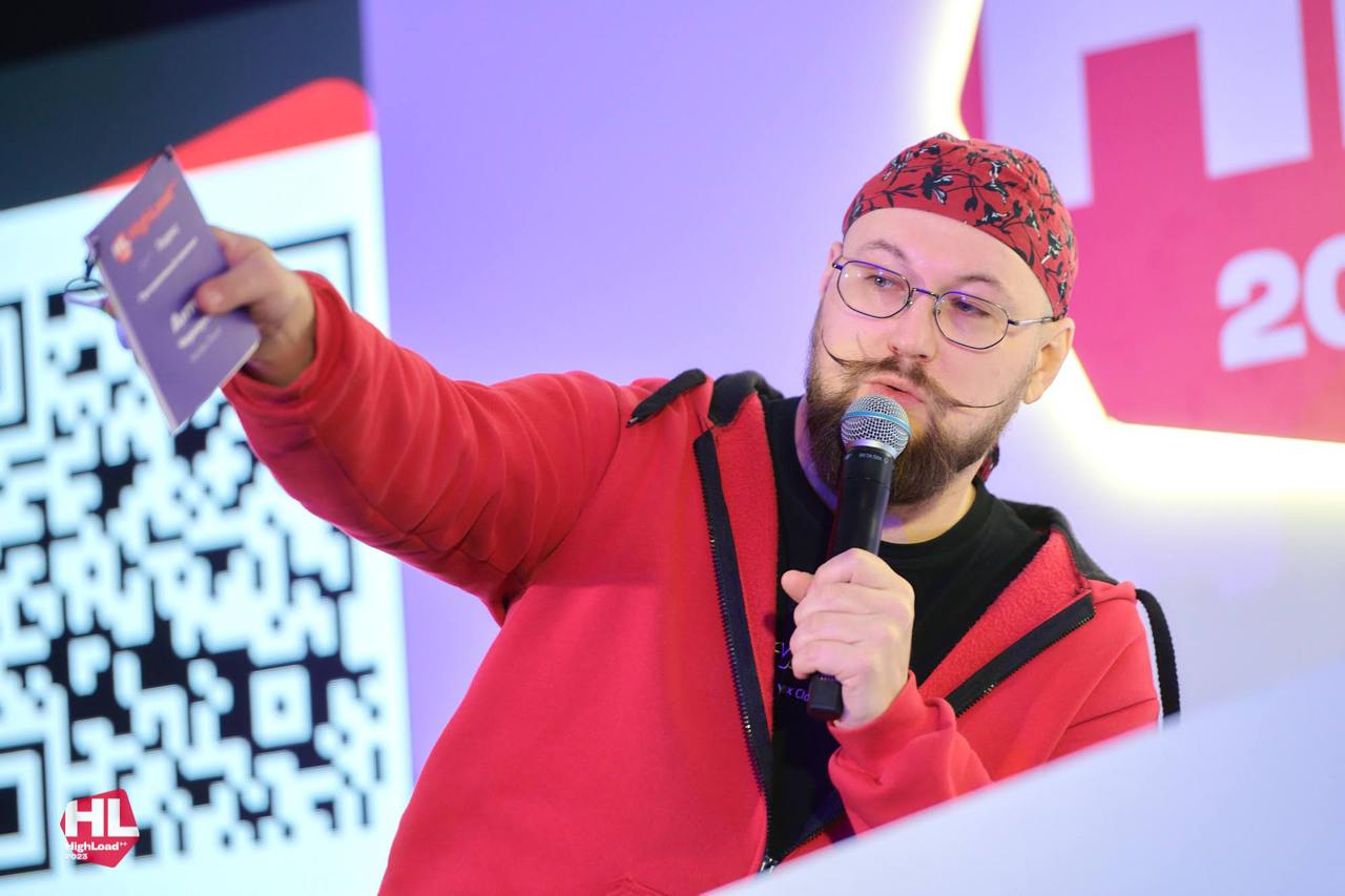 Как собрать контейнер и не вооружить хакера
Принес вам один из старых, но актуальных и интересных докладов с Moscow Highload 2023 | Сетка — социальная сеть от hh.ru