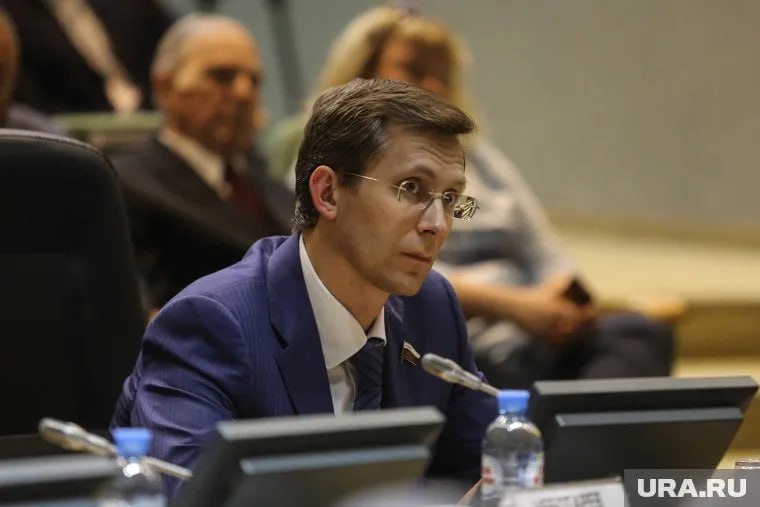 Автора закона о возврате УСН серебру отправили работать в регион: сенатор Тараканов перейдет на работу в правительство Тюменской области | Сетка — социальная сеть от hh.ru