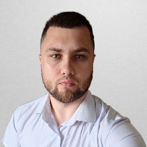 Максим Иванов