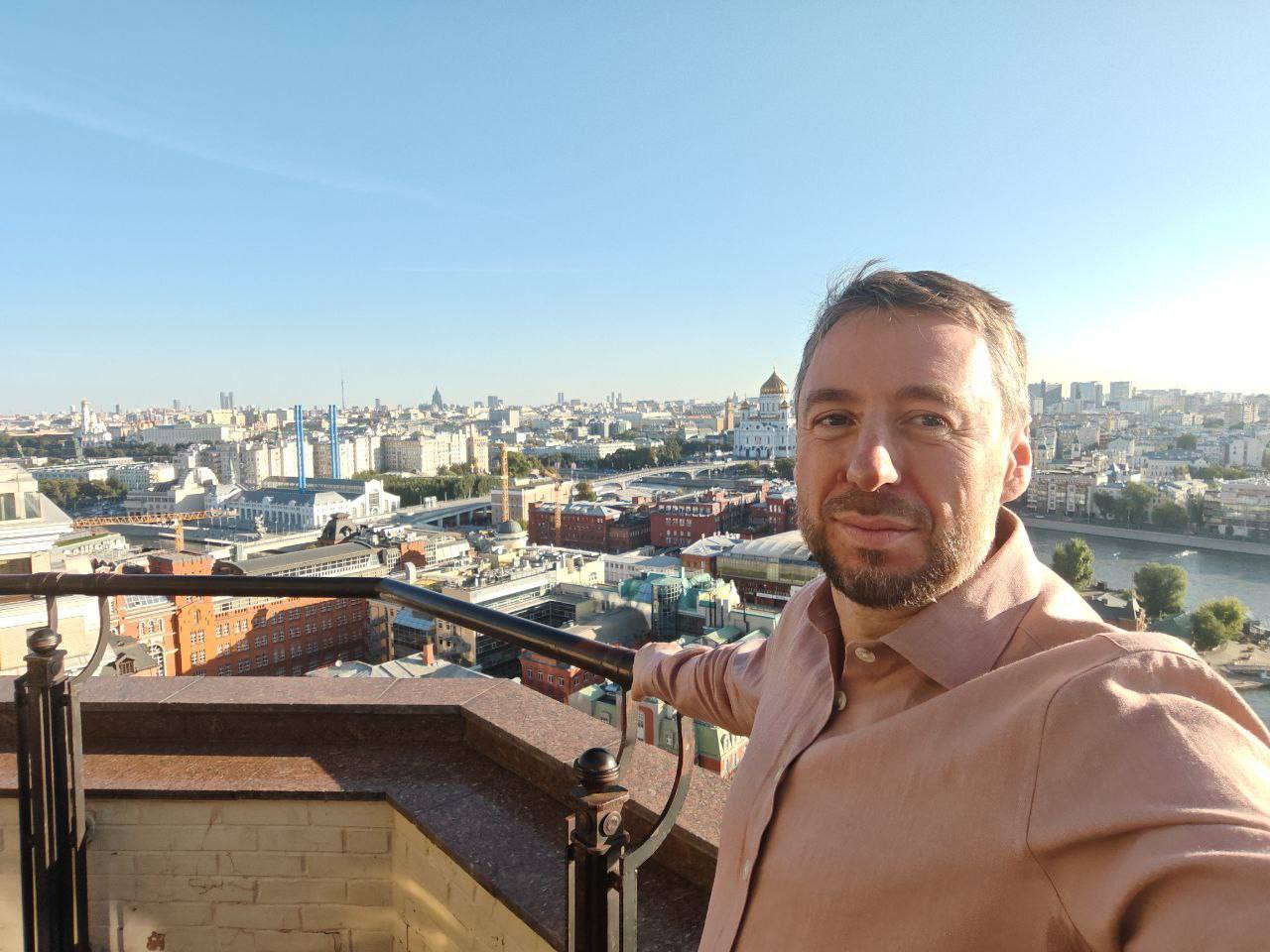 Владиславу Бакальчуку предъявлено обвинение по следующим статьям УК РФ: ст. 105 ч. 2 — убийство; ч. 3 ст. 30, ч. 1 ст. 105 УК РФ — покушение на убийство; ст | Сетка — социальная сеть от hh.ru