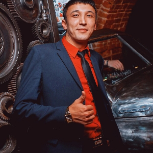 Айнур Махмутов