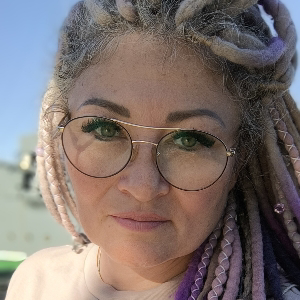 Елена Саклакова
