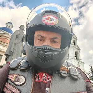 Олег Лукашов