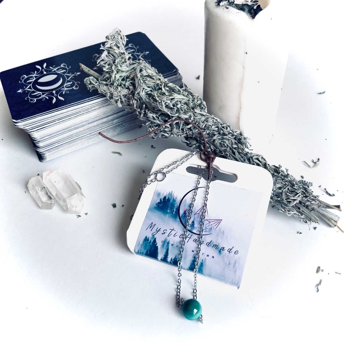 #постзнакомство  Всем приветик! Я Валерия Арт и я создатель Магазина - мастерской Mystic Handmade!)🤩
Очень люблю свою работу. Создаю для вас украшения более 13 лет | Сетка — социальная сеть от hh.ru