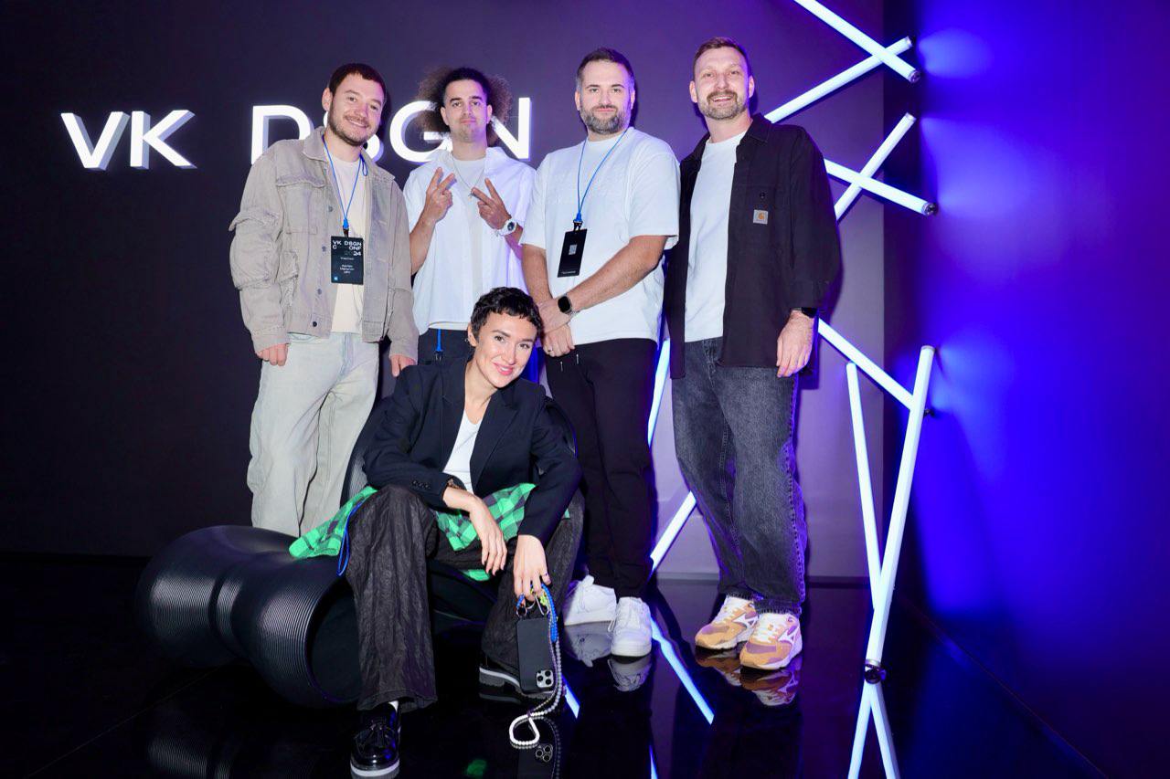 Конференция VK Design Conf × VK JT вызвала ажиотаж 🙀
Сегодня делимся первыми впечатлениями и фотками, а в ближайшие недели поделимся полным отчётом и опубликуем записи всех докладов | Сетка — социальная сеть от hh.ru
