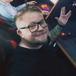 Олег Кипарисов