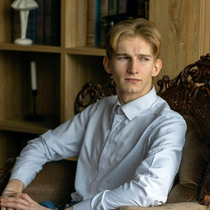 Александр Нагорный