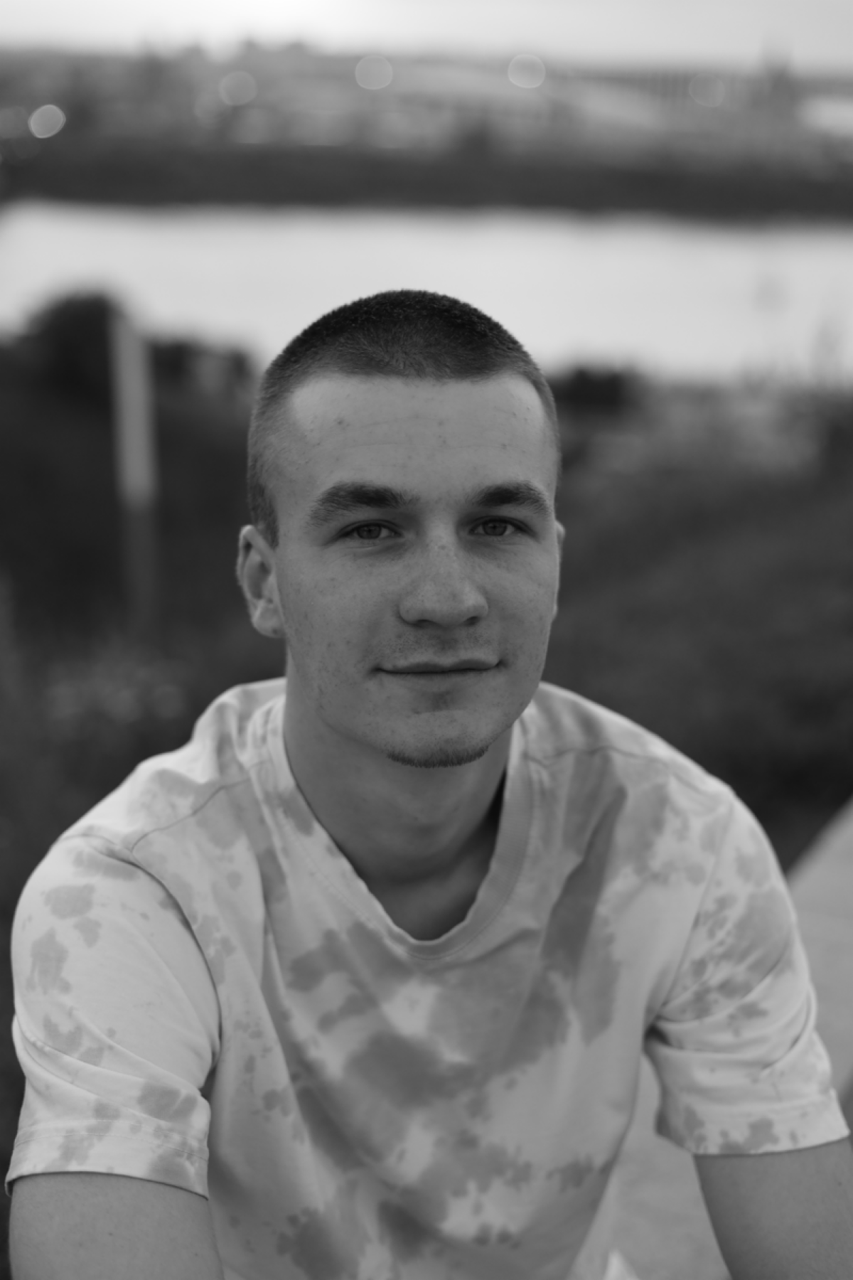 Чуваки я тут впервые и не совсем еще разобрался ,но!
Так-то я творческая личность
Играю на джогах и уважаю диджеинг,пишу электронную музыку и выкладываю на все возможные площадки , работаю над своим п... | Сетка — социальная сеть от hh.ru