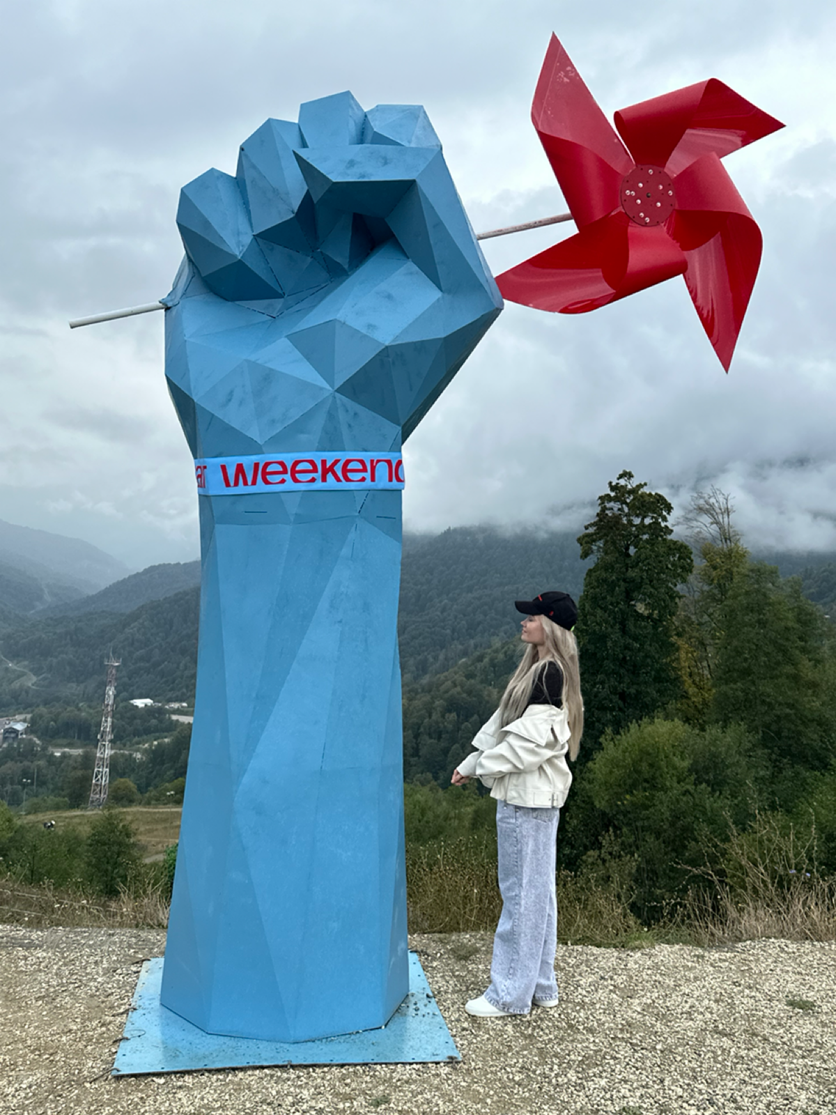 Люблю свою свою работу за свои путешествия 🙌
#нетворкингвгорах | Сетка — социальная сеть от hh.ru