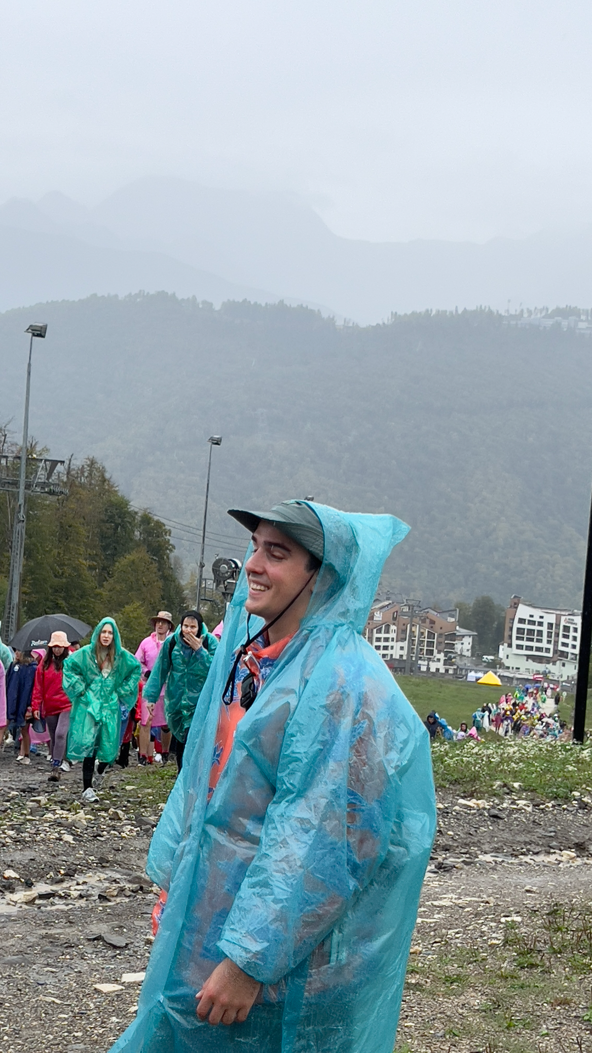Работа это не только труд, но и отдых после нее, за это определенно стоит ее любить 😂 #нетворкингвгорах | Сетка — социальная сеть от hh.ru