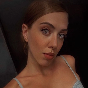 Моника Атанасова | Сетка — социальная сеть от hh.ru