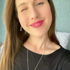 Анна Мезенцева