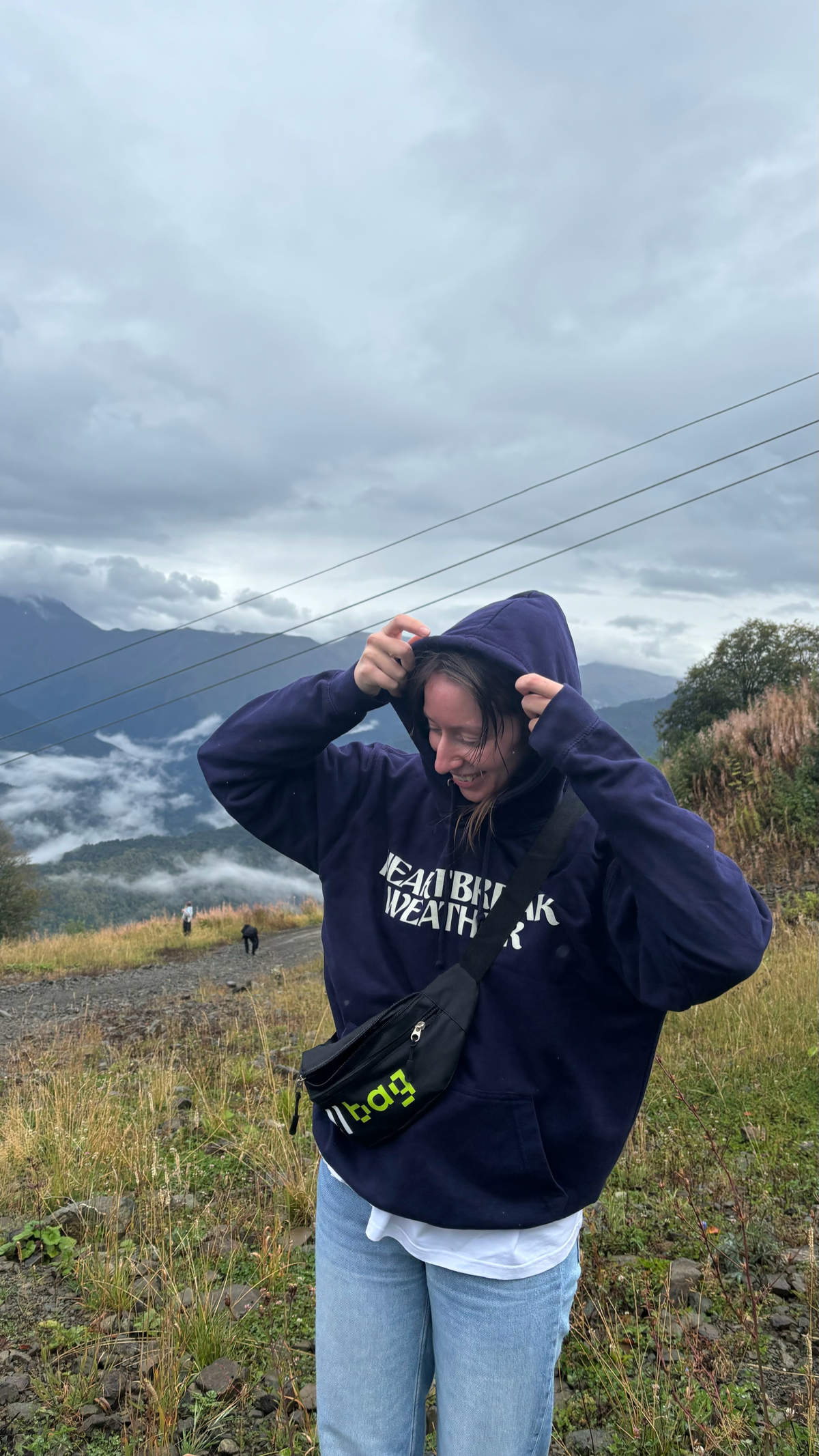 Я работаю менеджером по развитию бренда работодателя и я обожаю то, чем занимаюсь ❤️  
моя крутая работа позволяет мне постоянно развиваться (и развивать!) и учиться новому | Сетка — социальная сеть от hh.ru