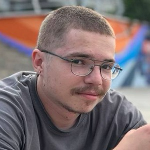 Дмитрий Степанов