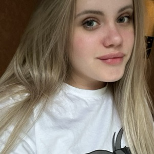Ксения Султанова