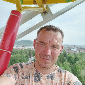 Александр Глухов