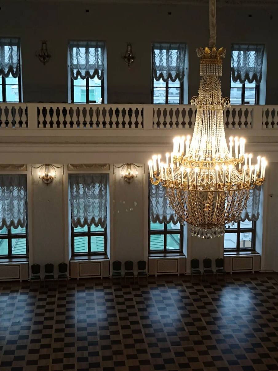 🏛️ Отправляемся бесплатно в Дом Пашкова
Пн, Ср, Пт 12:00-20:00,
Вт, Чт, Сб 10:00-18:00
Знаменитый Дом Пашкова хранит память об интереснейших эпизодах истории России | Сетка — социальная сеть от hh.ru