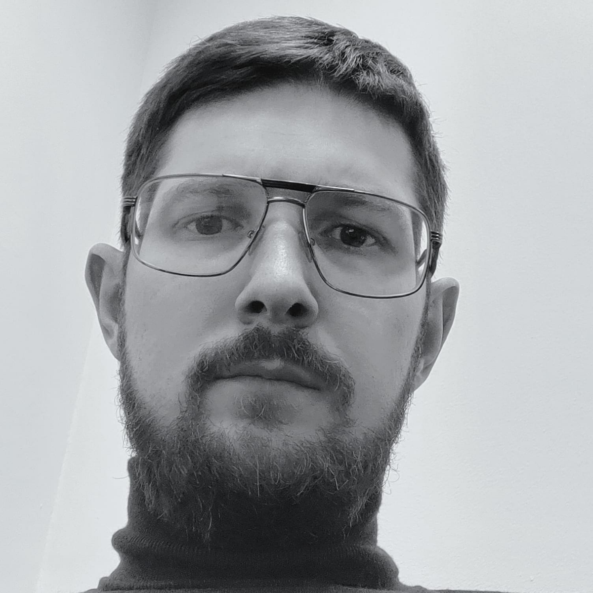 Денис Лесников
