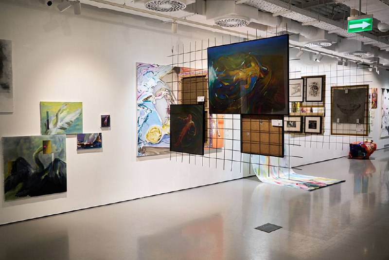 🖼️ Бесплатная выставка «Быстрые свидания» в Sistema GalleryДо 9 октября
Ежедневно с 11:00 до 20:00
Галерея выделяет десять направлений на российском арт-рынке, которые набирают популярность и остаются... | Сетка — социальная сеть от hh.ru