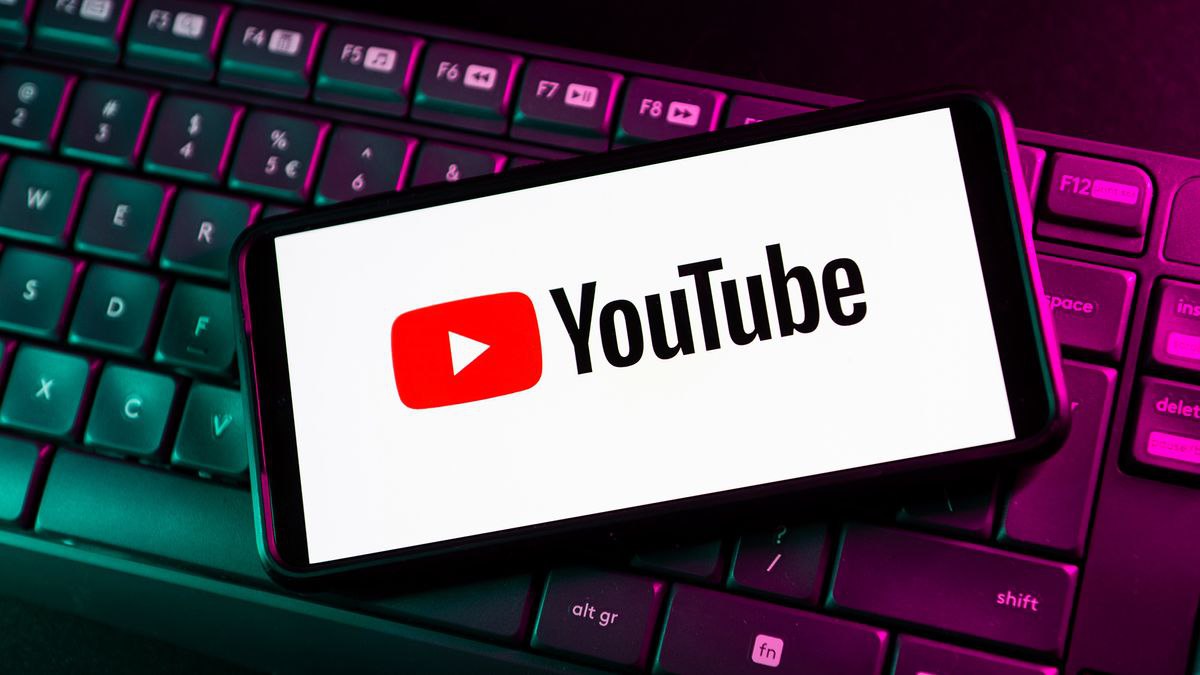 Новинки от YouTube
Целый ворох любопытных обновлений недавно представил YouTube.
Взять, например, Dream Screen | Сетка — социальная сеть от hh.ru