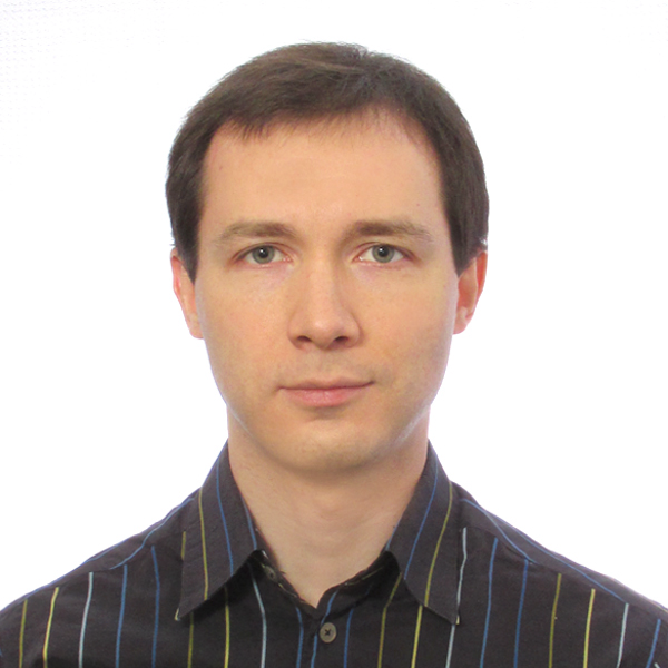Олег Кирсанов