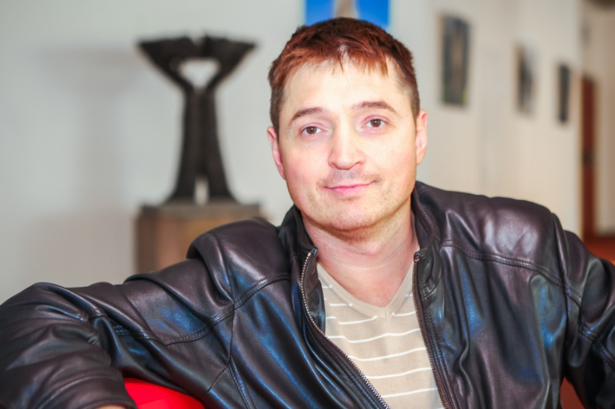 Дмитрий Новиков