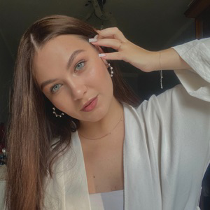 Алина Тюлякова