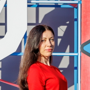 Яна Ушакова