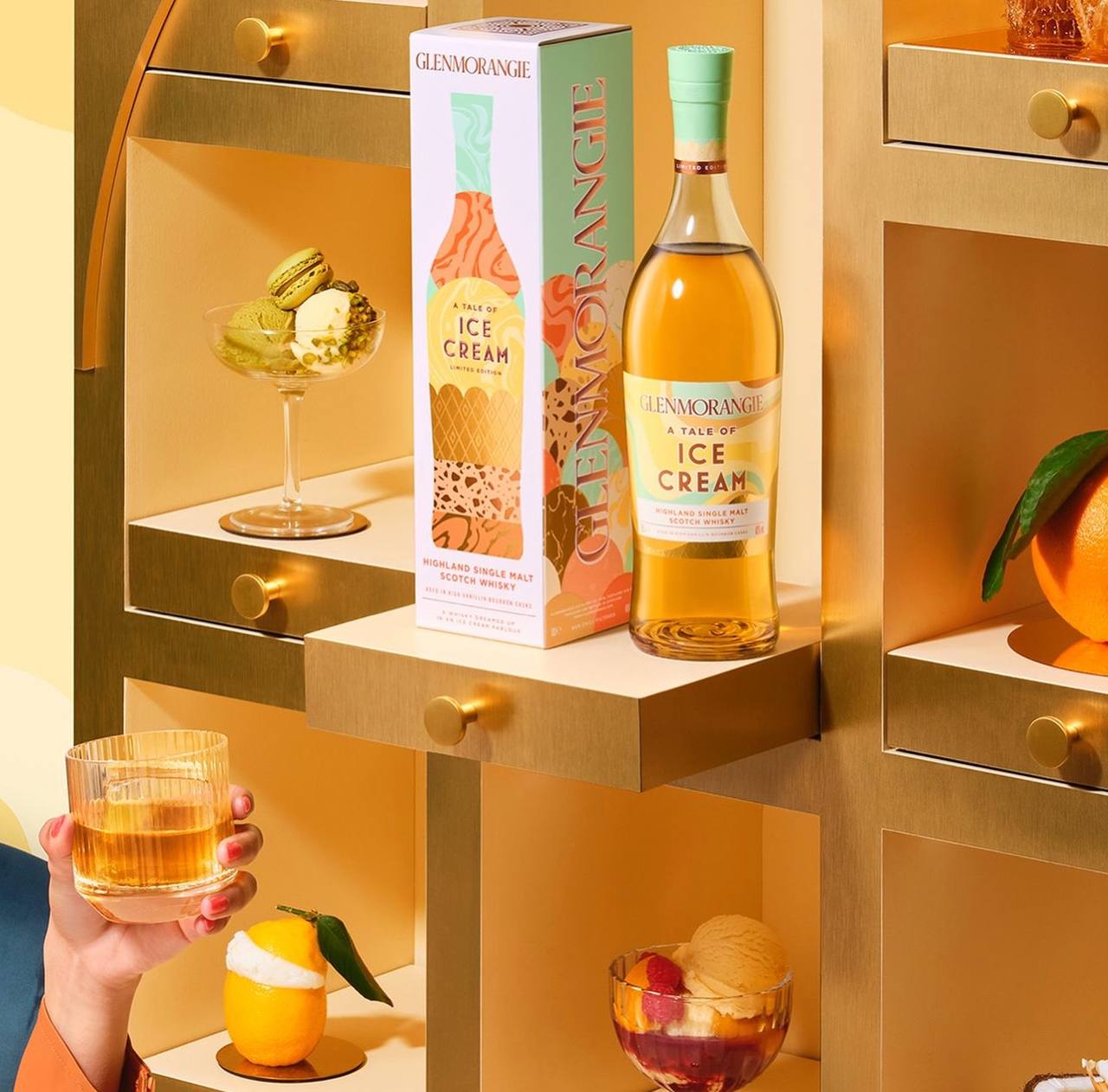 Бренд Glenmorangie выкатил виски со вкусом мороженого. Лимонно-ванильного мороженого, Карл!
В продаже уже с сегодняшнего дня, бутылка стоит 85 евро (8788 рублей). Я хочу это попробовать | Сетка — социальная сеть от hh.ru