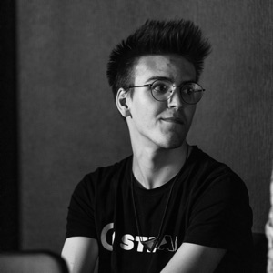 Илья Логвинов