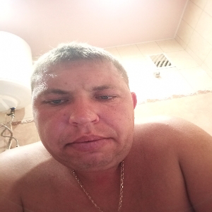 Андрей Титов