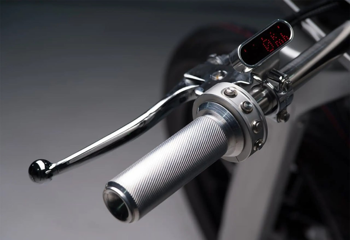 ⚡️EVE Odyssey  — футуристичный алюминиевый мотоцикл компании Bandit9 🏍️
Основные характеристики:
●   Двигатель: 125-кубовый Honda с воздушным охлаждением.
●   Коробка передач: четырёхступенчатая | Сетка — социальная сеть от hh.ru